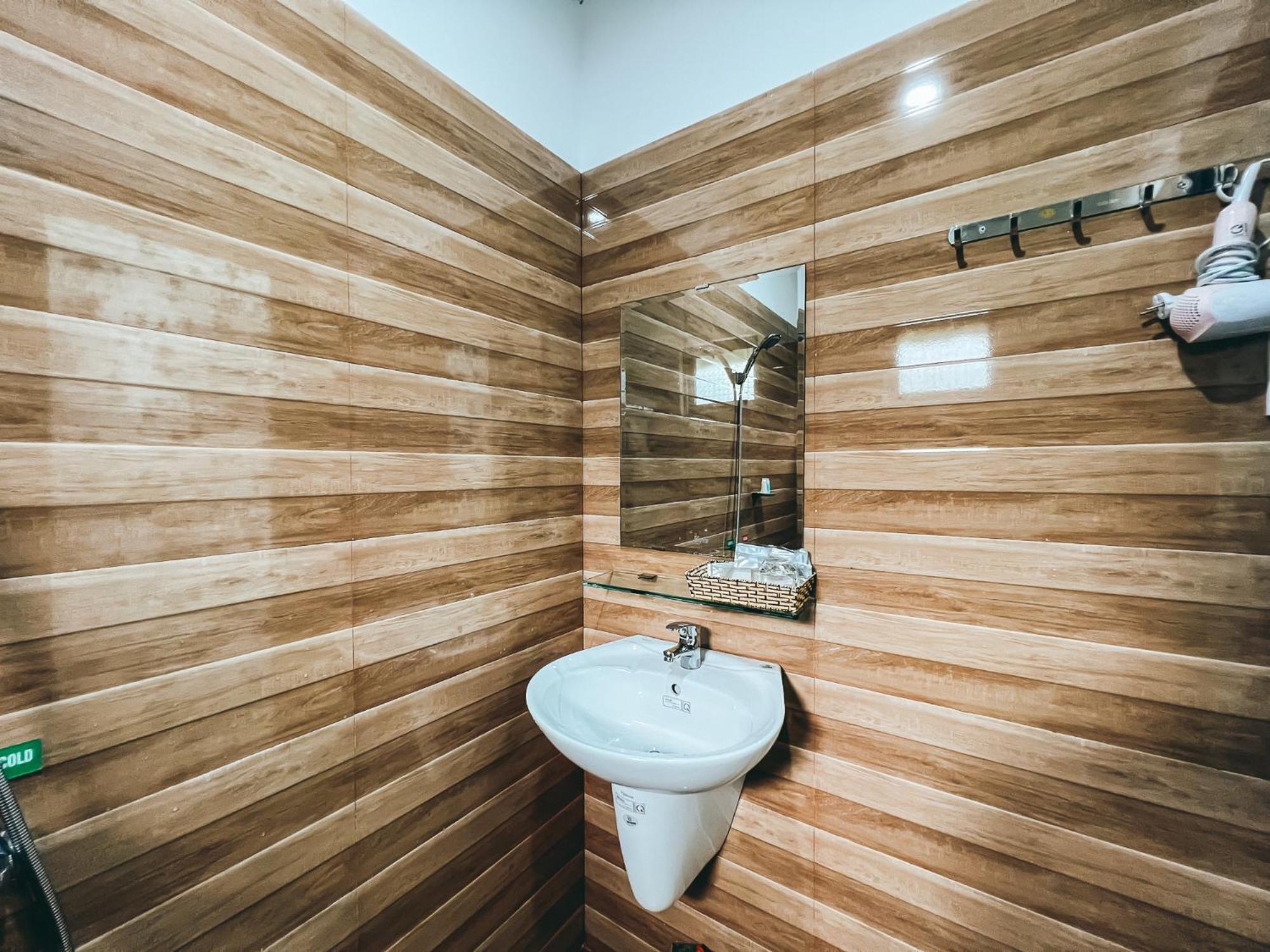 Bazan Home - Hotel & Bungalow Pleiku Ruang foto