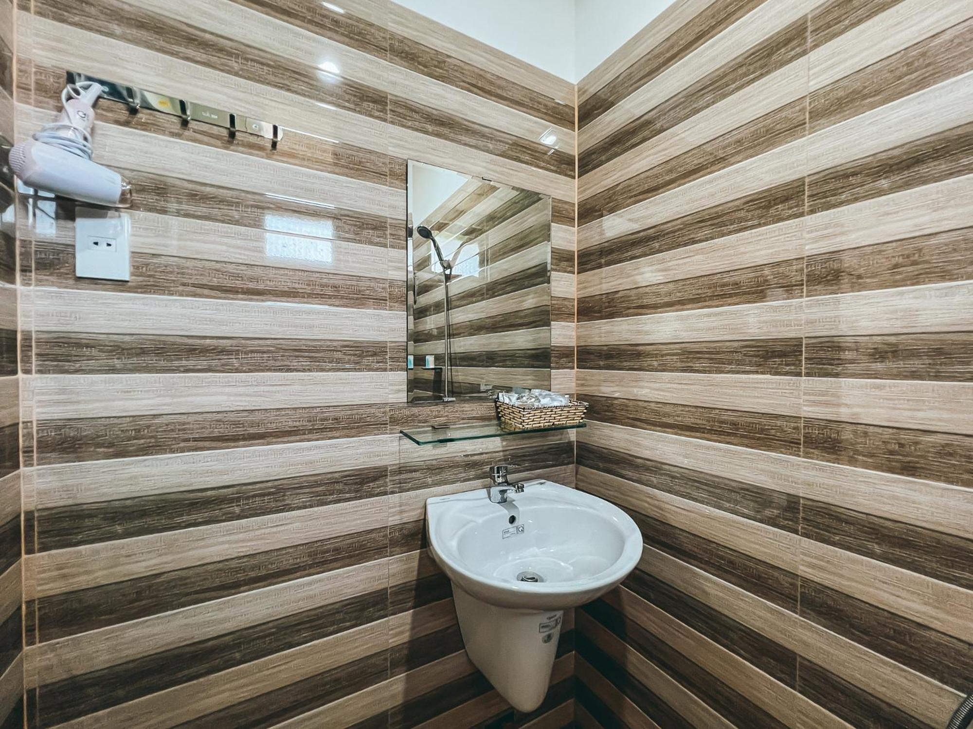 Bazan Home - Hotel & Bungalow Pleiku Ruang foto