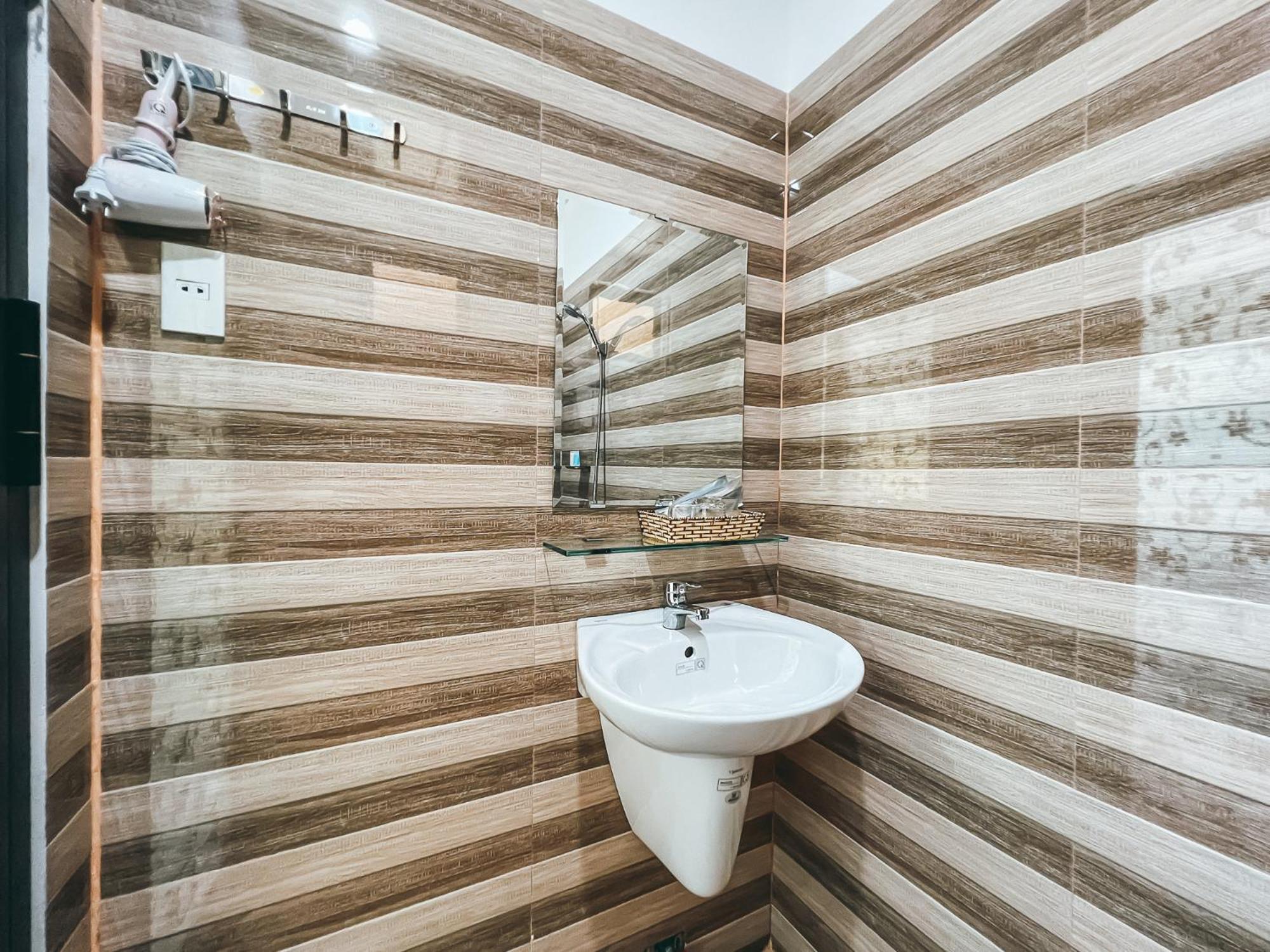 Bazan Home - Hotel & Bungalow Pleiku Ruang foto