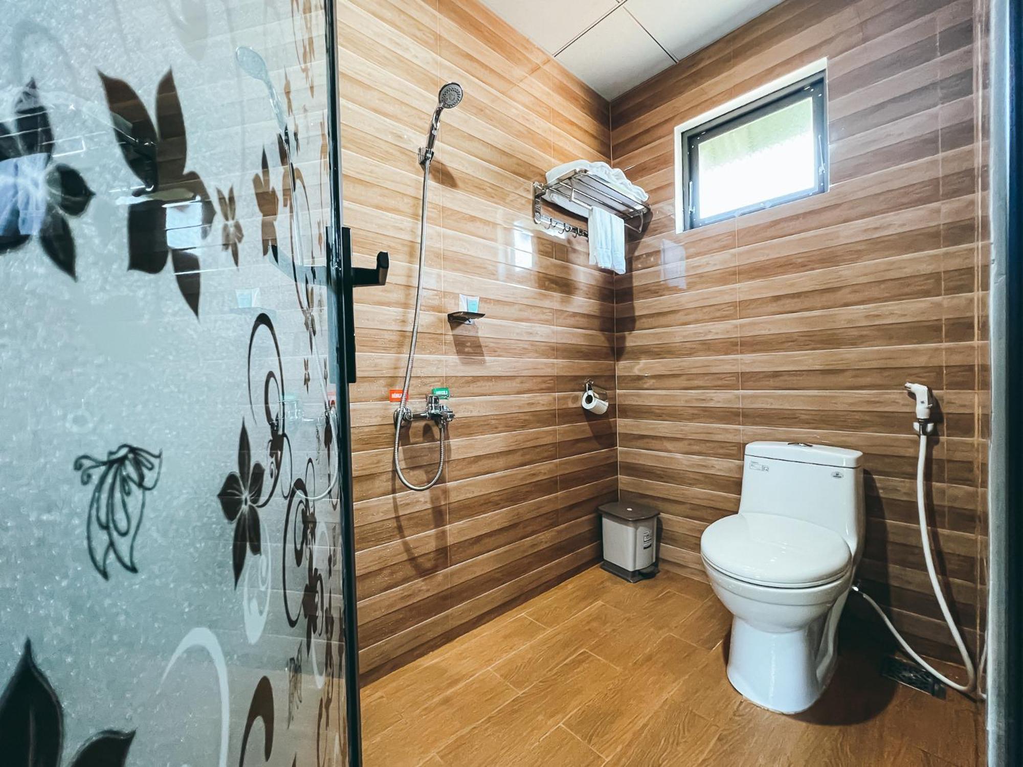 Bazan Home - Hotel & Bungalow Pleiku Ruang foto